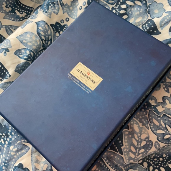 NWOT BEAUTIFUL KEEPSAKE BOX - Picture 6 of 7